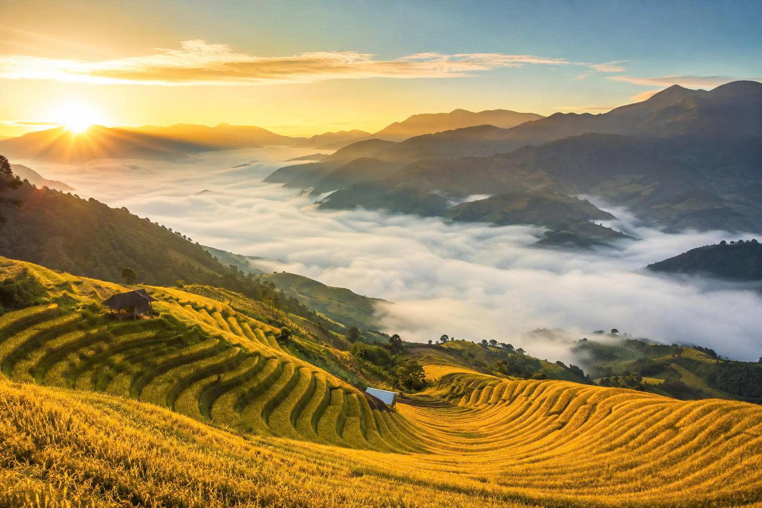 Mountains Cloud Background